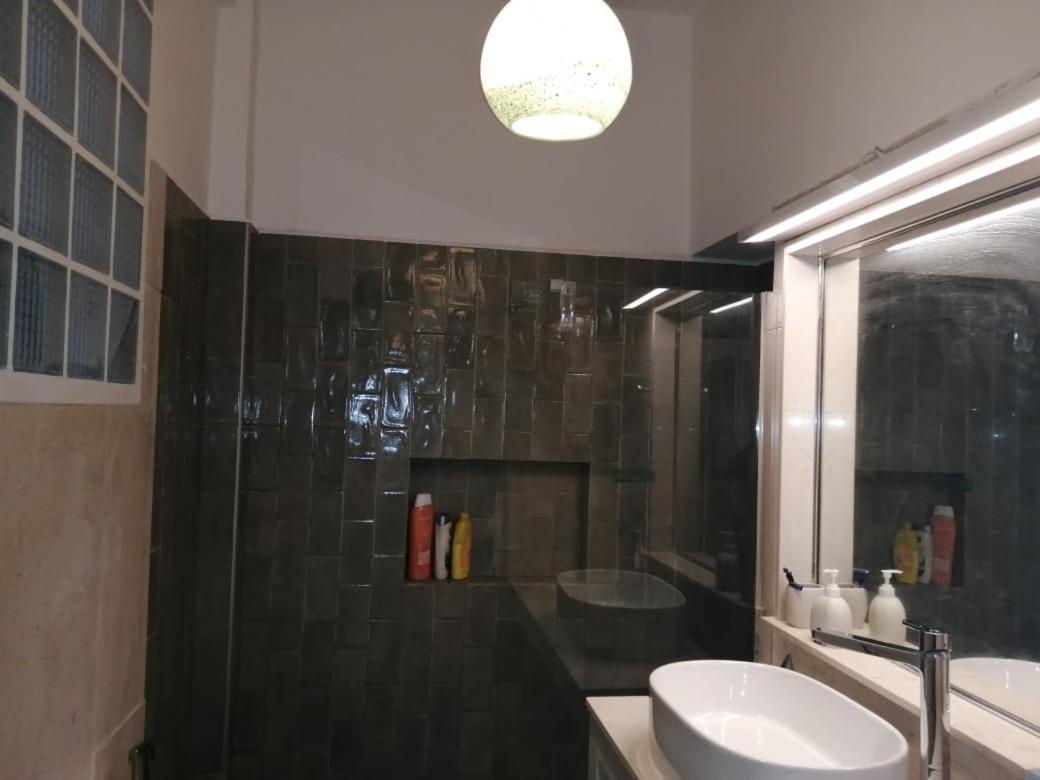 Rooms In Central Атина Екстериор снимка